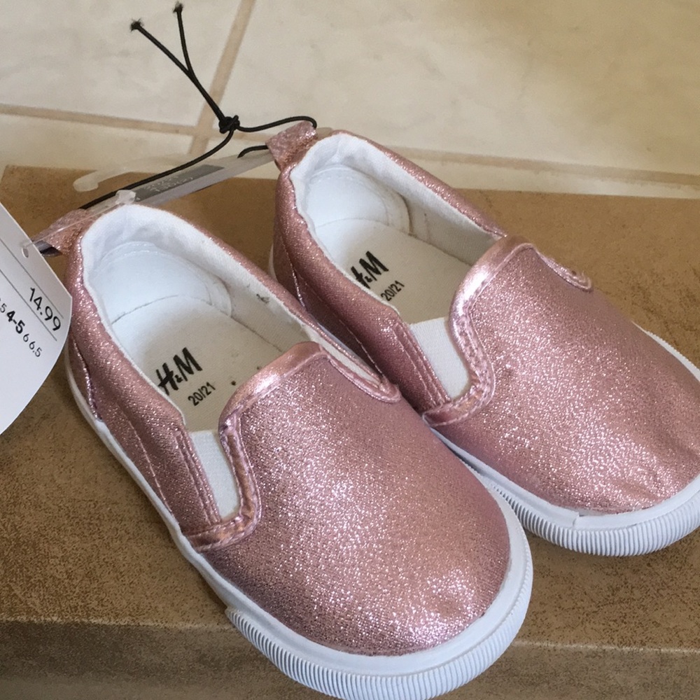 H&M pink shoes